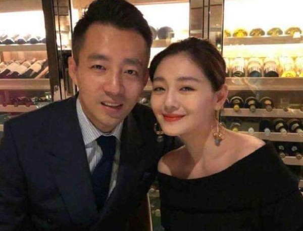 娱乐圈夫妻教会你怎样经营感情，总结三点，看完追女朋友不成问题