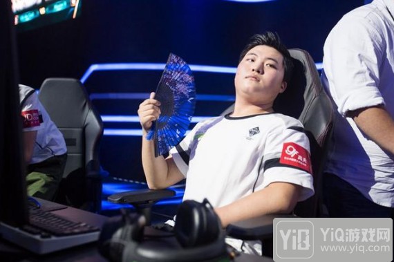明星主播Uzi登央视，自曝以前上网经常被暴打！5