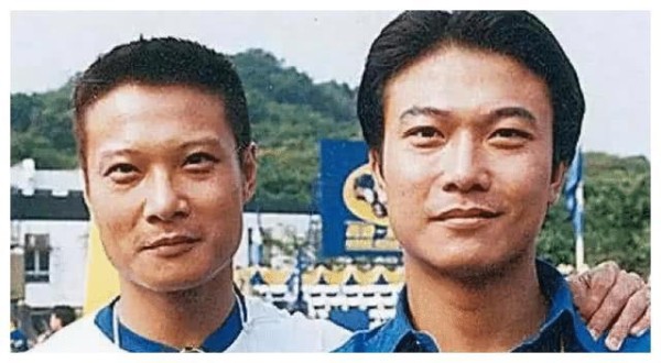 娱乐圈中5对亲兄弟，姜文姜武人尽皆知，但这一对你肯定想不到