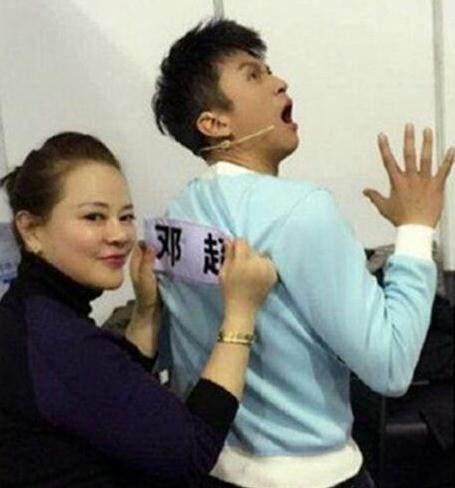 盘点明星的妈妈,唐嫣的妈妈年轻时一定是校花!