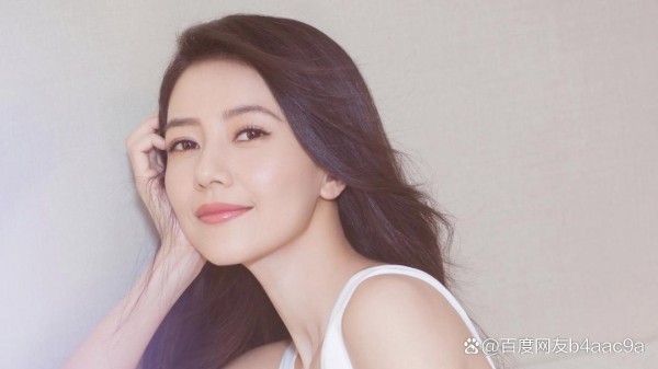 家的温暖：高圆圆赵又廷与女儿共度的美好时光