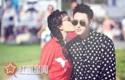 吴昕见潘玮柏妈妈和潘玮柏妈妈合影真的吗?潘玮柏父母喜欢吴昕吗