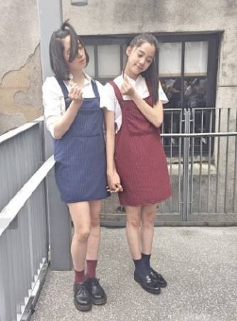 “姐妹情深”都是逢場作戲?但這兩是真姐妹