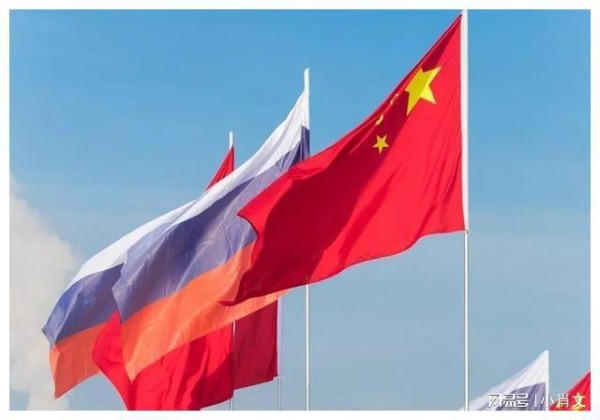 中俄关系超越军事同盟？秦刚接连宣布两大重要消息，美需细细品味