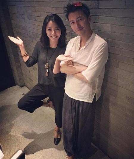 48岁天后王菲近照曝光, 原来谢霆锋每天跟这样的女人在一起!