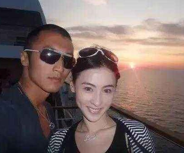 张柏芝和谢霆锋为什么离的婚 张柏芝算是第三者上位吗