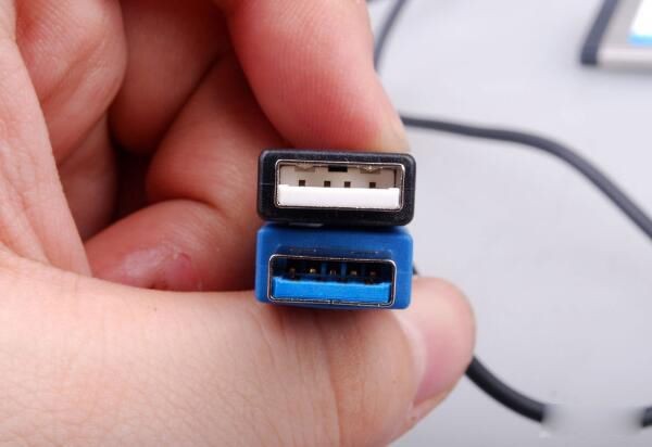 usb3.0和2.0的区别 最大的还是速率的差别