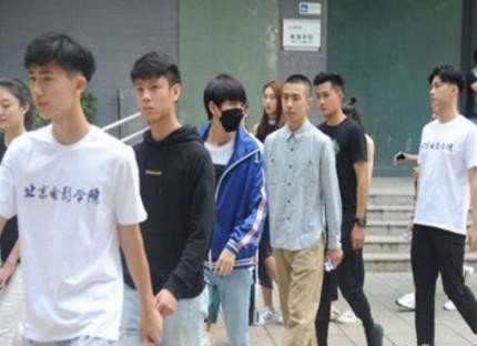 王俊凯上大学被孤立？原来他人缘这么差啊！