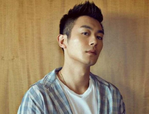 平时很少有交集，却是大学时期的同学，这几位明星也太低调了