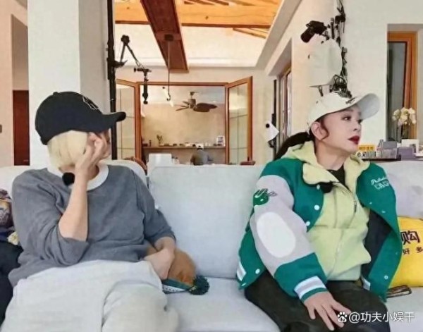 侵占财产卷款而逃？刘晓庆妹妹发声，两人确实已反目，被挑拨离间