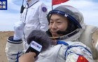 技不如人？神十九回家，我国航天员出舱抬着走，美国的却活蹦乱跳
