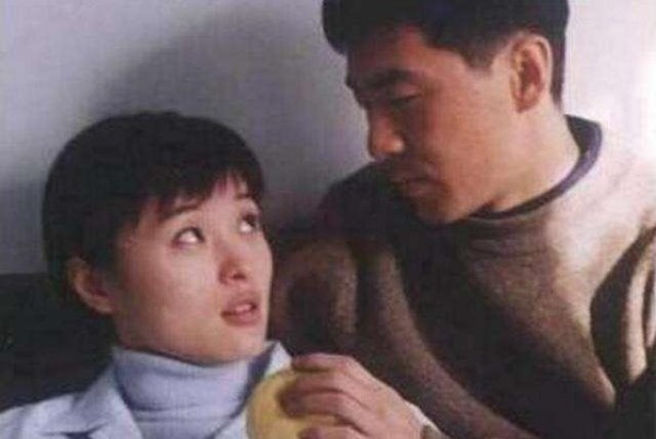 她为了陈建斌倾其所有，同居多年后和平分手，现如今演小三爆红