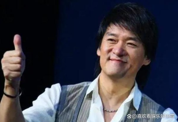 周华健为何放弃天王地位，回家陪伴患病妻子？背后的故事让人泪目