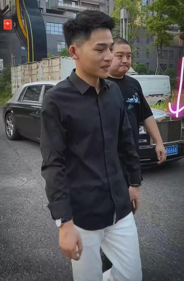 诚信大使不诚信，网红衣哥套用车牌，好几辆车都只用了两个车牌号-有驾