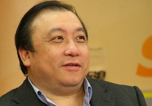 王晶放猛料：成龙爆红期被黑道压迫不反抗，两地演员待遇悬殊