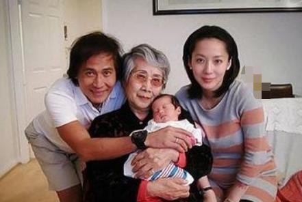 辈分混乱的4组明星家庭，他前妻比大女儿还小，他外孙跟儿子同岁