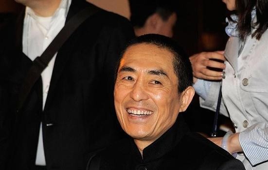 双杨再现塑料姐妹情，为张艺谋的影片资源开始互撕？杨幂：好着呢