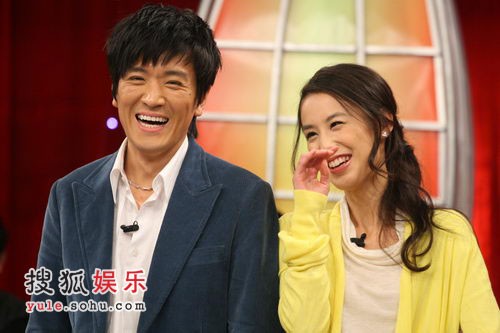 杨子黄圣依不认恋情大有苦衷 皆因娱乐圈是非多