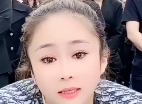 街溜子变网红!30岁刘野与网红同事约架被捅10几刀身亡,网友怒斥(图7)