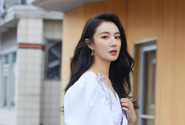<a style='color:#f10404;' href='https://www.mingxing.cc/tags-3397.html ' target='_blank'>薇娅</a>现在干什么去了<strong></p> <p><a style='color:#f10404;' href='https://www.mingxing.cc/tags-3397.html ' target='_blank'>薇娅</a></strong>？