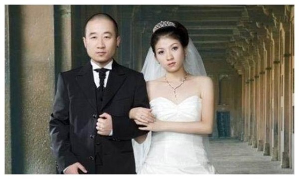 李保田出道多年从不拍广告，因拍戏不参加儿子婚礼，却获网友点赞