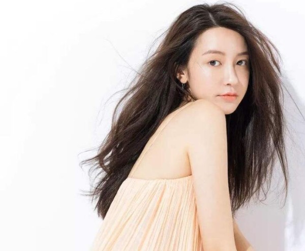 张大奕晒婚纱照是真的吗 张大奕老公是谁个人资料哪里人