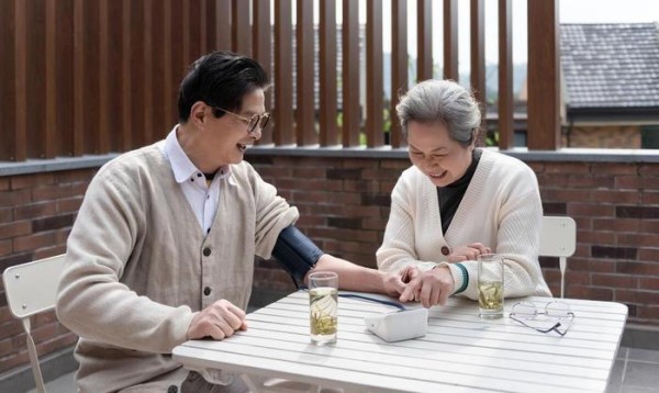 不管和儿女、亲戚的关系再好，这4件事都不要管，别太高估亲情
