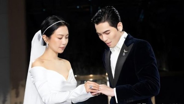 萧敬腾丁克婚姻揭秘：比想象中更幸福！