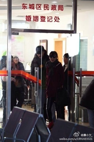 张静初登记