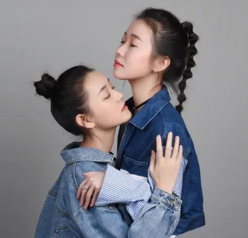 有种“偏心遗传”叫蒋依依，上帝吻了妹妹脸，却给姐姐身材开了窗