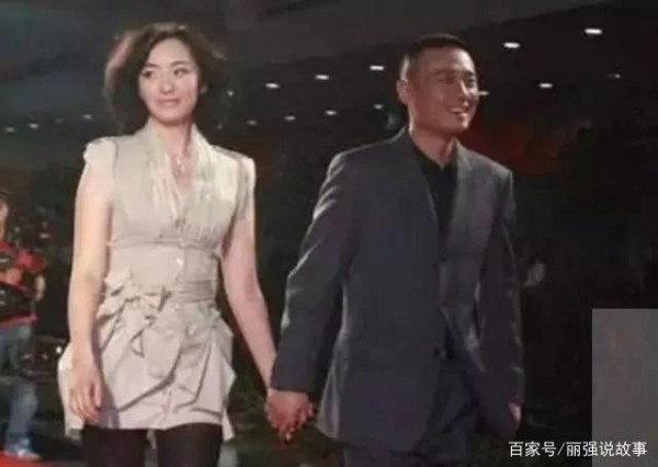 “父女”变“夫妻”？孩子8岁后才知道他俩之间关系，隐藏太深