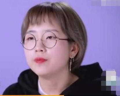 朱亚文满满父爱将自己经纪人当成第三个女儿对待，相处似亲人！