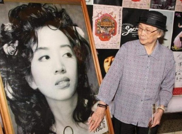 被家人坑惨的明星：梅艳芳母亲贪得无厌，张卫健有不争气的弟弟