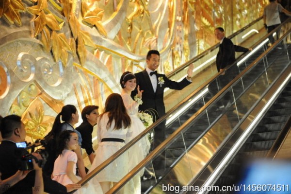 盘点拍激情戏假戏真做成夫妻的10对明星夫妇（图）