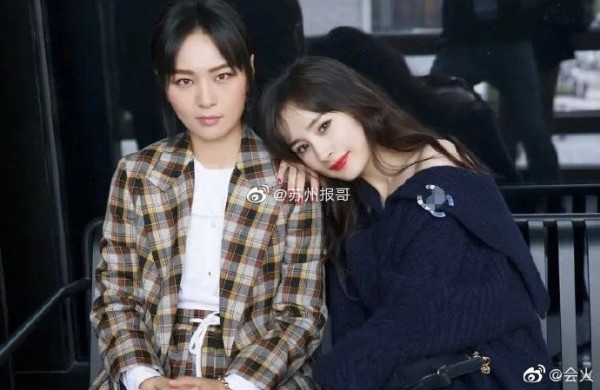 虽然在娱乐圈里，女明星的关系总是耐人寻味