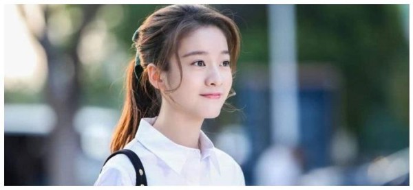 意外把妹妹带进演艺圈，如今妹妹红遍大江南北，她却不温不火