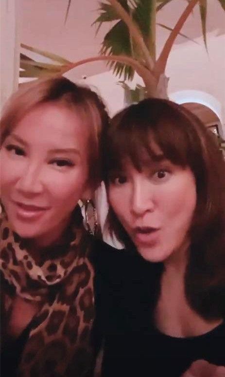 李玟带姐姐参加派对，48岁二姐曾参选港姐，离婚外籍老公后患抑郁
