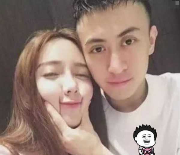 与美娜分手后，秦奋沉浸在感情之中，女星竟大胆投来“爱的鼓励”