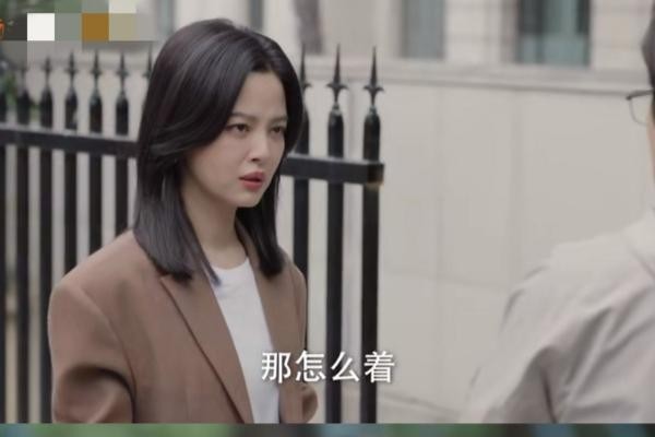 轻喜突围!辛芷蕾白客新剧《仁心俱乐部》竟成黑马!