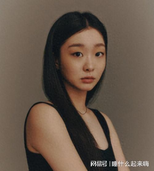 金多美：从“怪物新人”到实力派，演艺之路的璀璨绽放