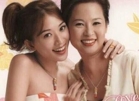 娱乐圈的母女像姐妹, 还是她最美