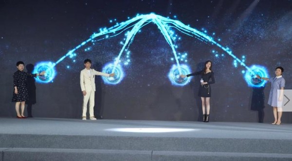 引领明星短视频主流趋势，"明星制片人微计划"与明星零距离