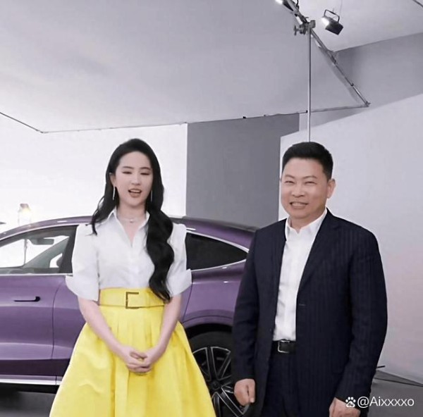 刘亦菲和华为余承东真“在一起”了，网友却不乐意了