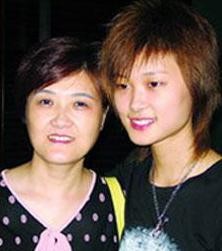 细数娱乐圈10对明星母女“姐妹花”（图）(一）