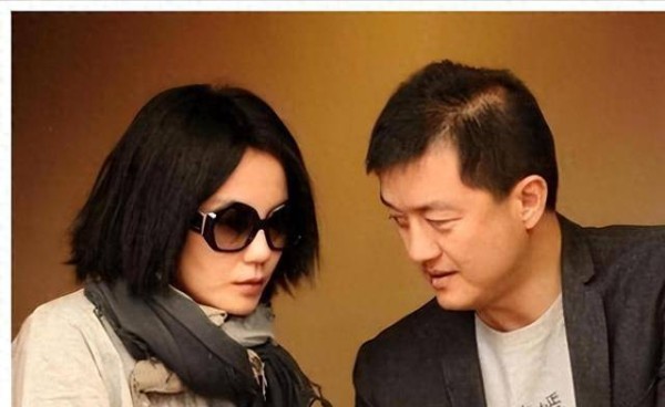 整整10年了，吃完王菲“红利”的李亚鹏，又回到了他的“怪圈”