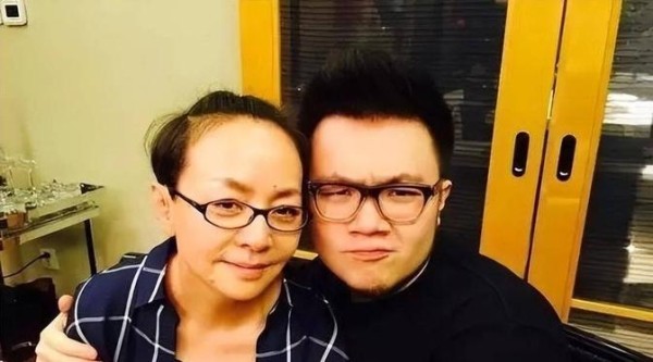 宋丹丹儿媳近况曝光！婚后7年逆袭，昔日质疑声消失无踪