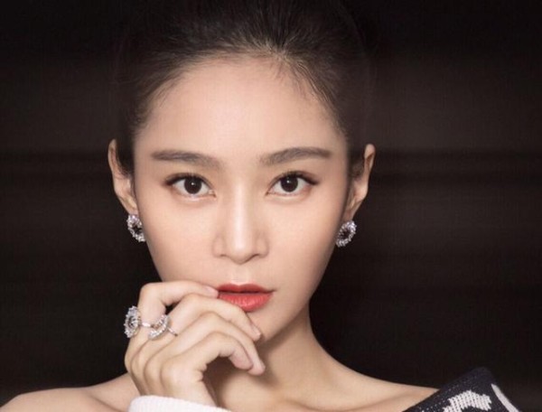 作为明星夫妻的他们，如今生活越来越好，还拥有一对可爱的双胞胎