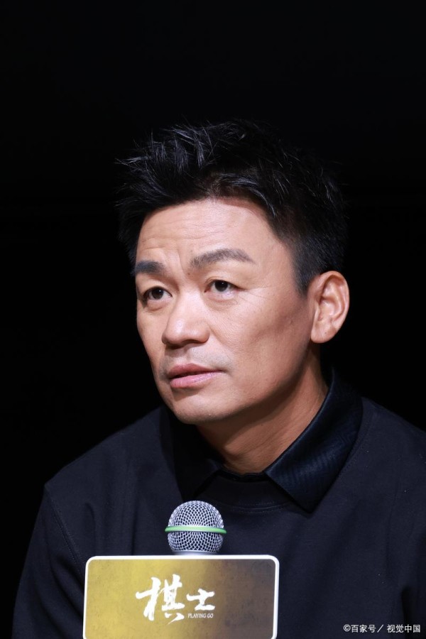 从北漂到287亿票房的王宝强，在华表奖坐二排，他为何仍被排挤