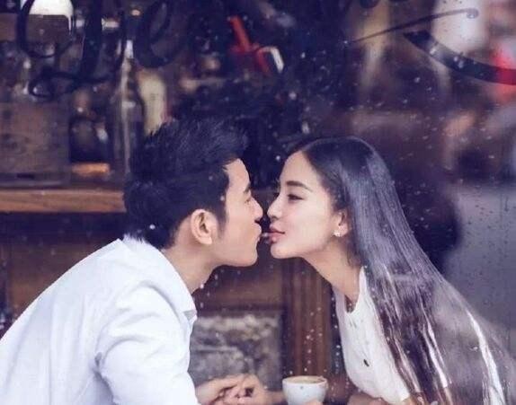 “模范夫妻”恩爱成假象, 证据被曝光, 卓伟: 各玩各的啊