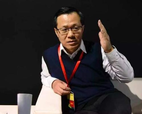 卓伟最新爆料S姓N姓出轨明星，底下网友的评论猜测上了热搜！